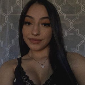 Meet your Posher, Melanie